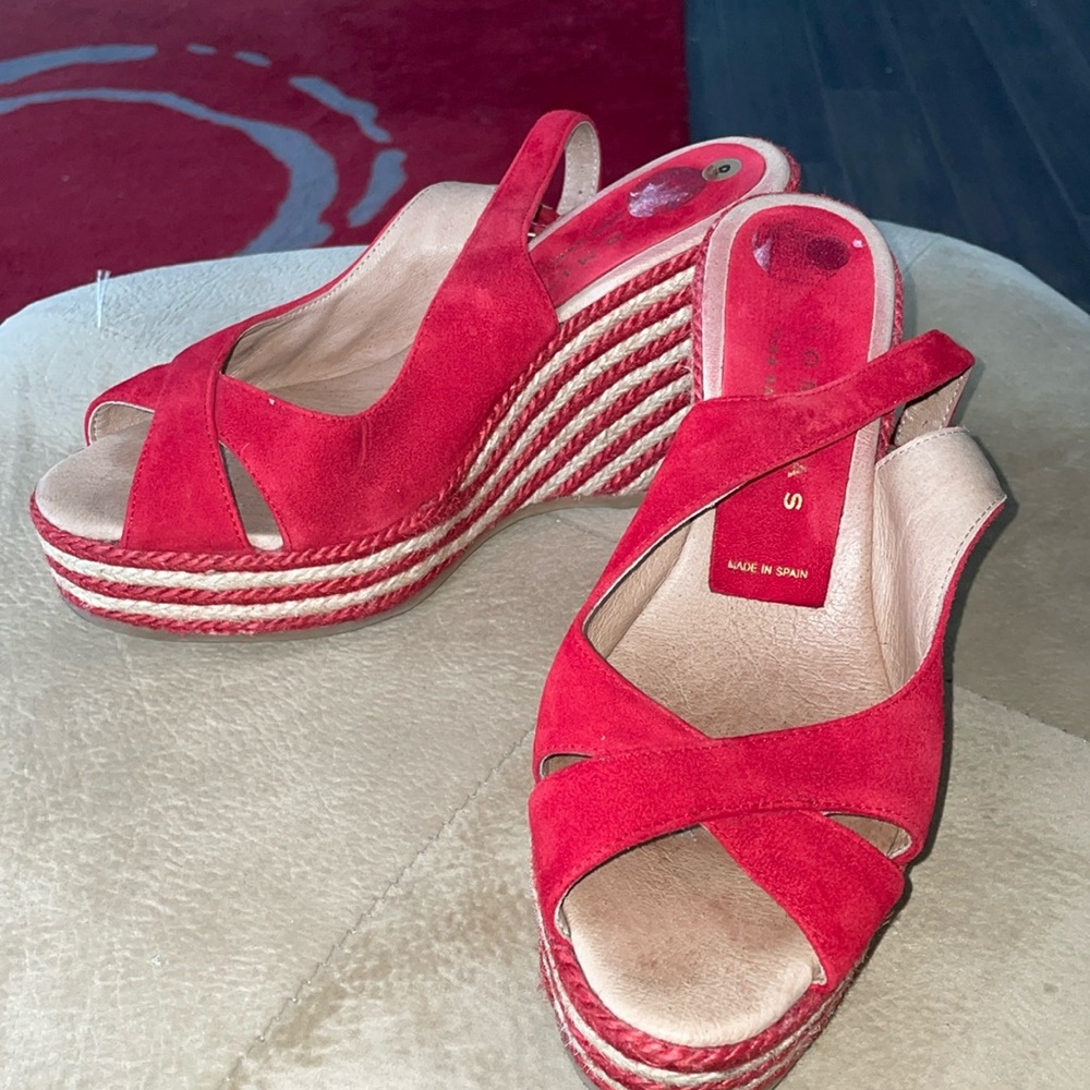 Palomitas Paloma Barcelo Red Suede Wedges Size 8